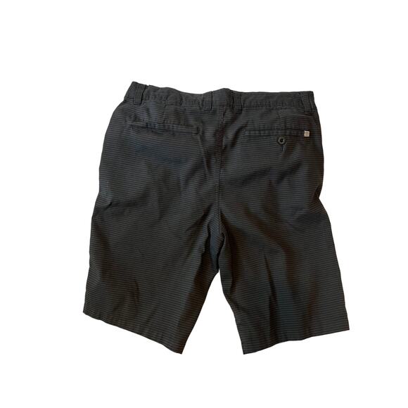 Hang Ten Flat Front 9" Inseam Black Soot Shorts W-32 - Picture 2 of 4